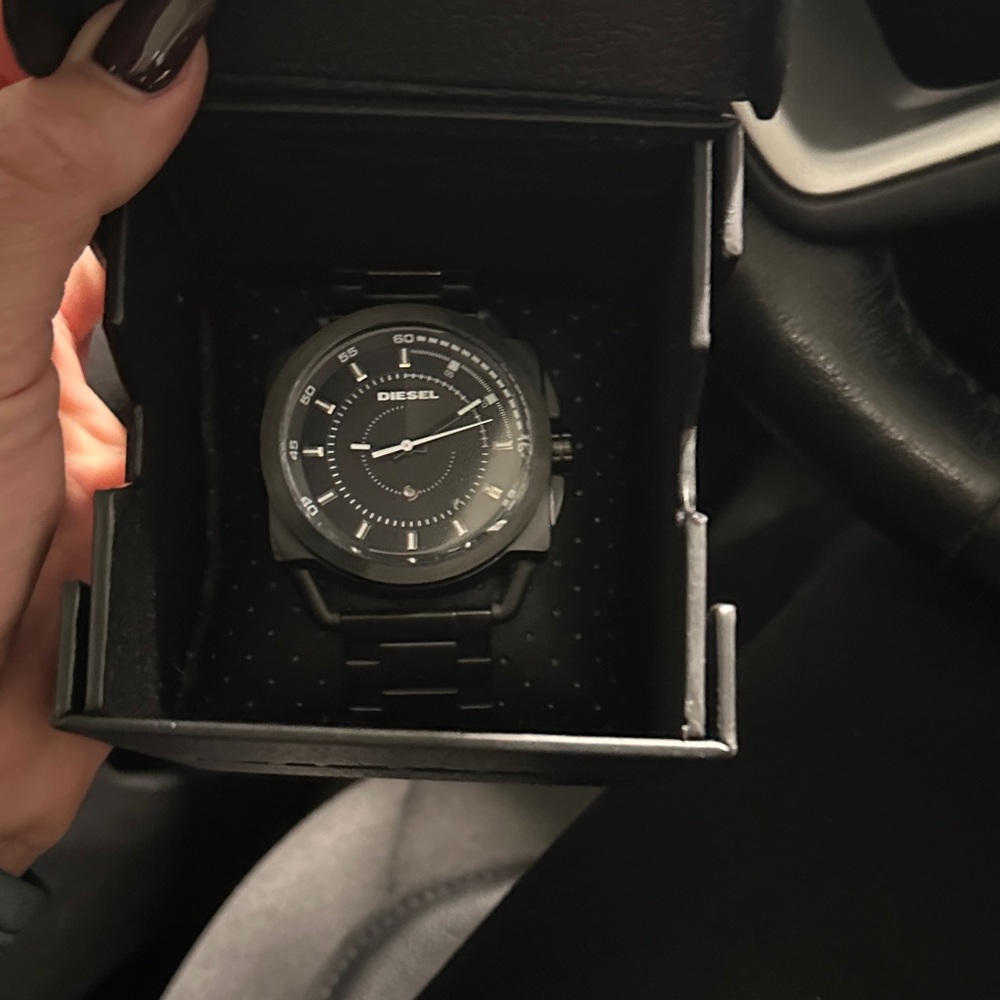 Men's Diesel Descender Blackout Date Display Watch DZ1580 - Picture 5 of 6